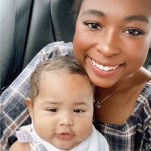 Meet your Posher, Joya